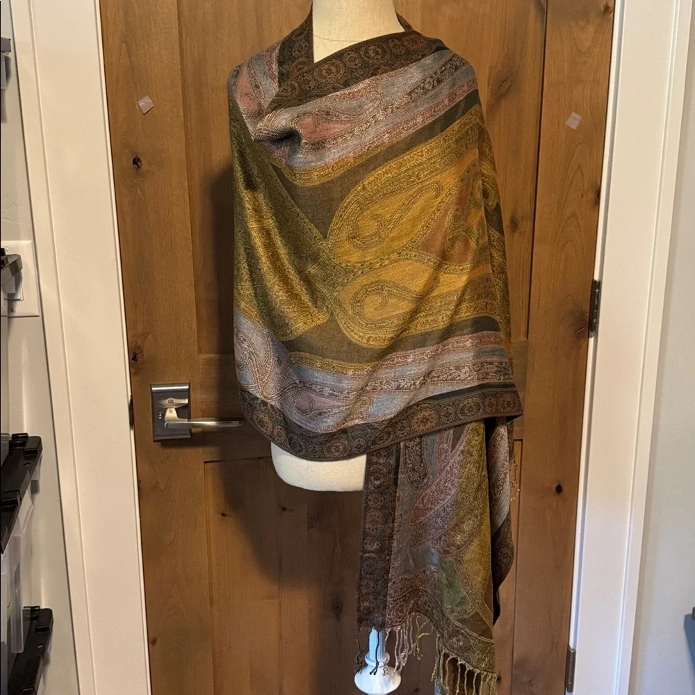 Scarf wrap Womens 21X70’ Fringe Floral Bohemian Gold brown pink green luxury